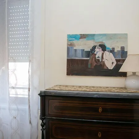 Piazza Arenella Apartment *